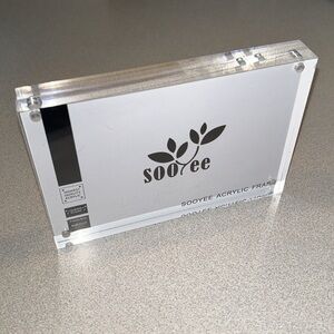NIB Sooyee 4” by 6” Acrylic Frame